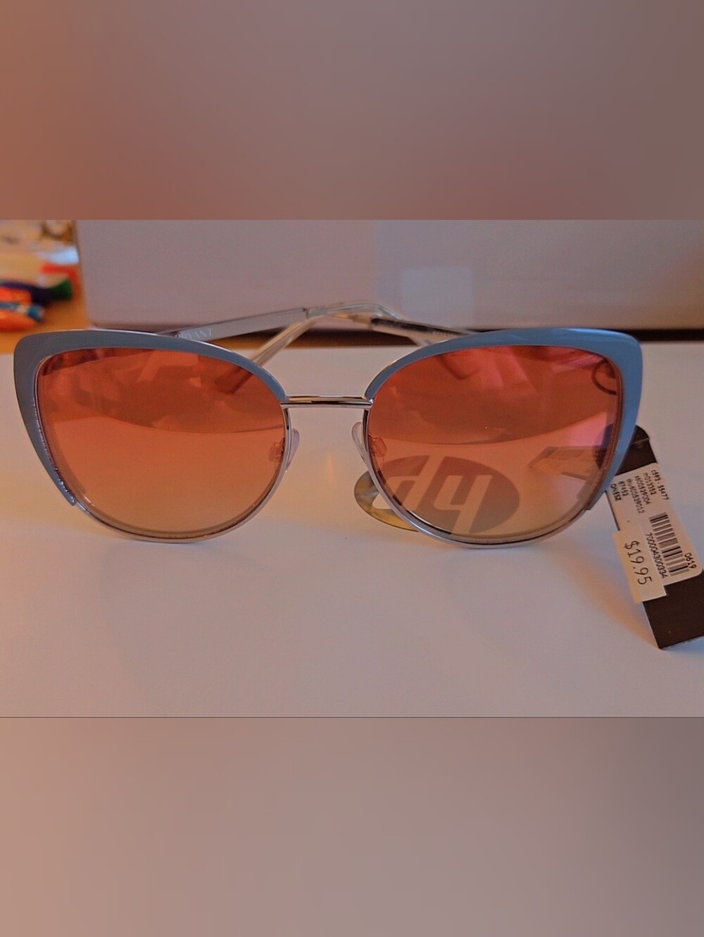 Stylish Cat Eye Sunglasses - Pink Gradient Lenses